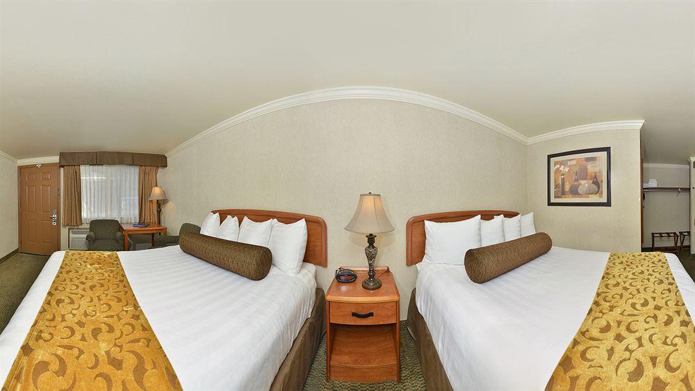 Best Western Holiday Hotel Coos Bay Εξωτερικό φωτογραφία