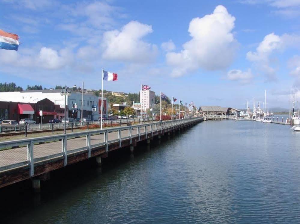 Best Western Holiday Hotel Coos Bay Εξωτερικό φωτογραφία